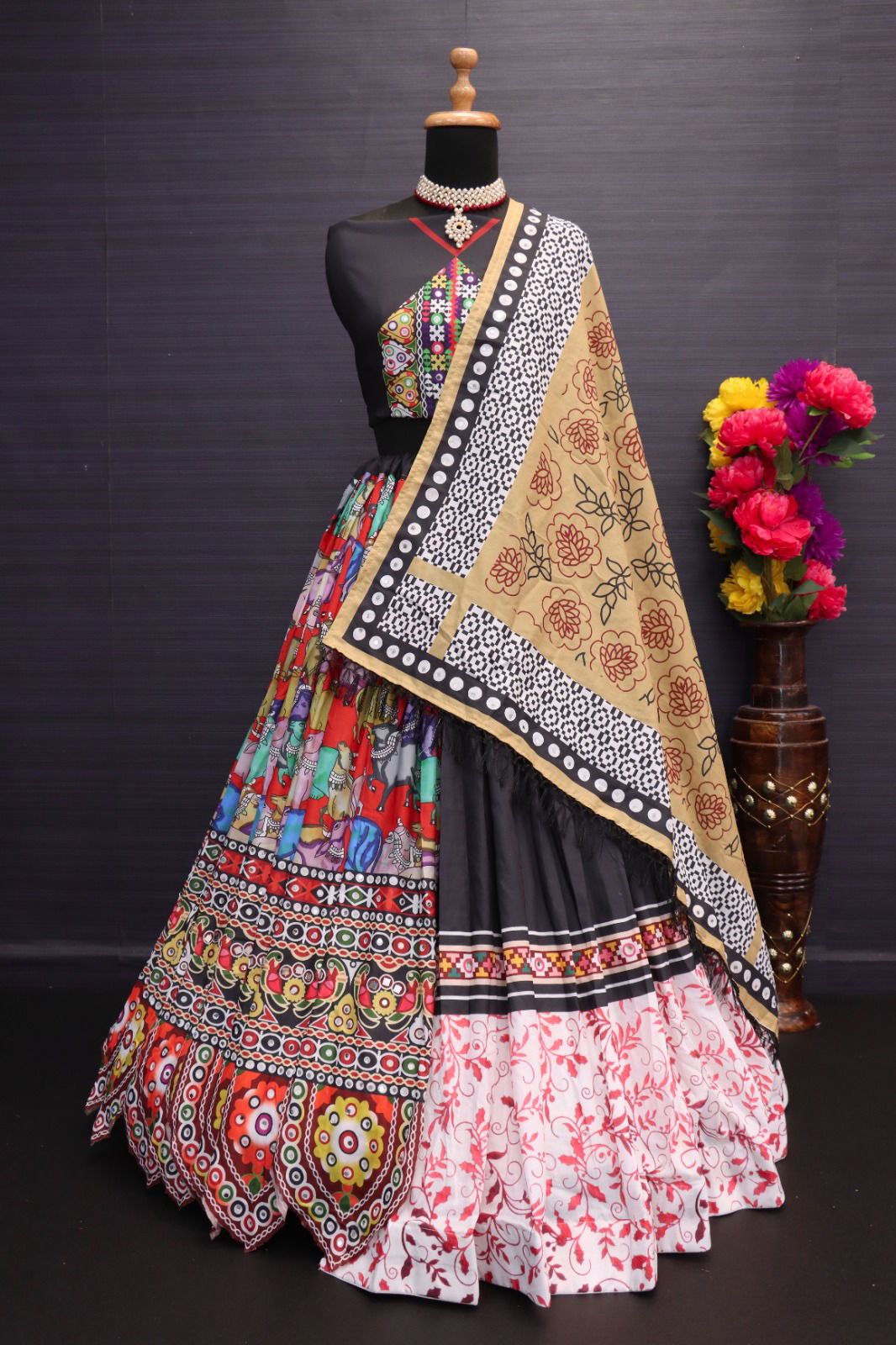 VC 19 Navaratri Cotton Lehenga Choli Catalog